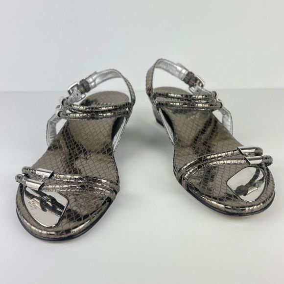 Stuart Weitzman Rolldown Metallic Micro-Wedge Sandals Size 7 - Picture 3 of 6